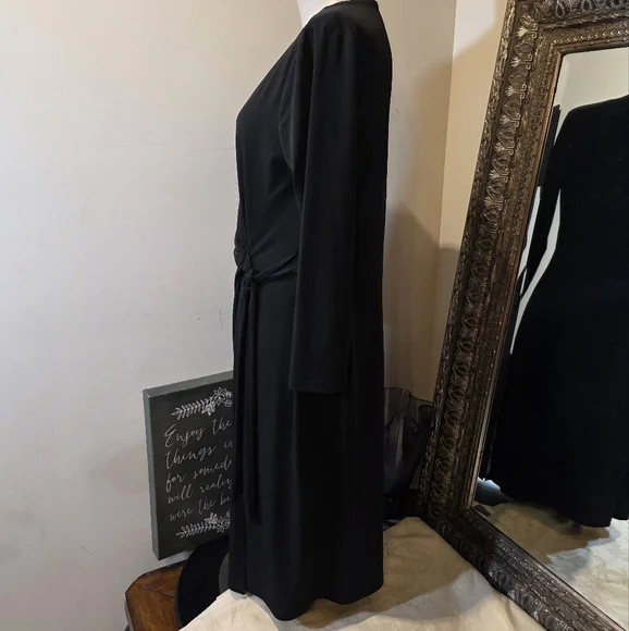 Anne Klein Black Long Sleeve Wrap Dress. Sz Med. EUC! - Picture 3 of 6